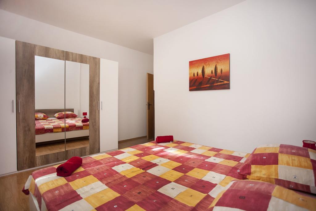 Apartment Tia Fažana Exterior foto